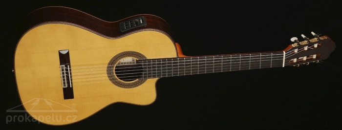 ESTEVE 7 CE Spruce - klasická kytara se snímačem - made in Spain ESTEVE 7 CE Spruce - klasická kytara se snímačem - made in Spain